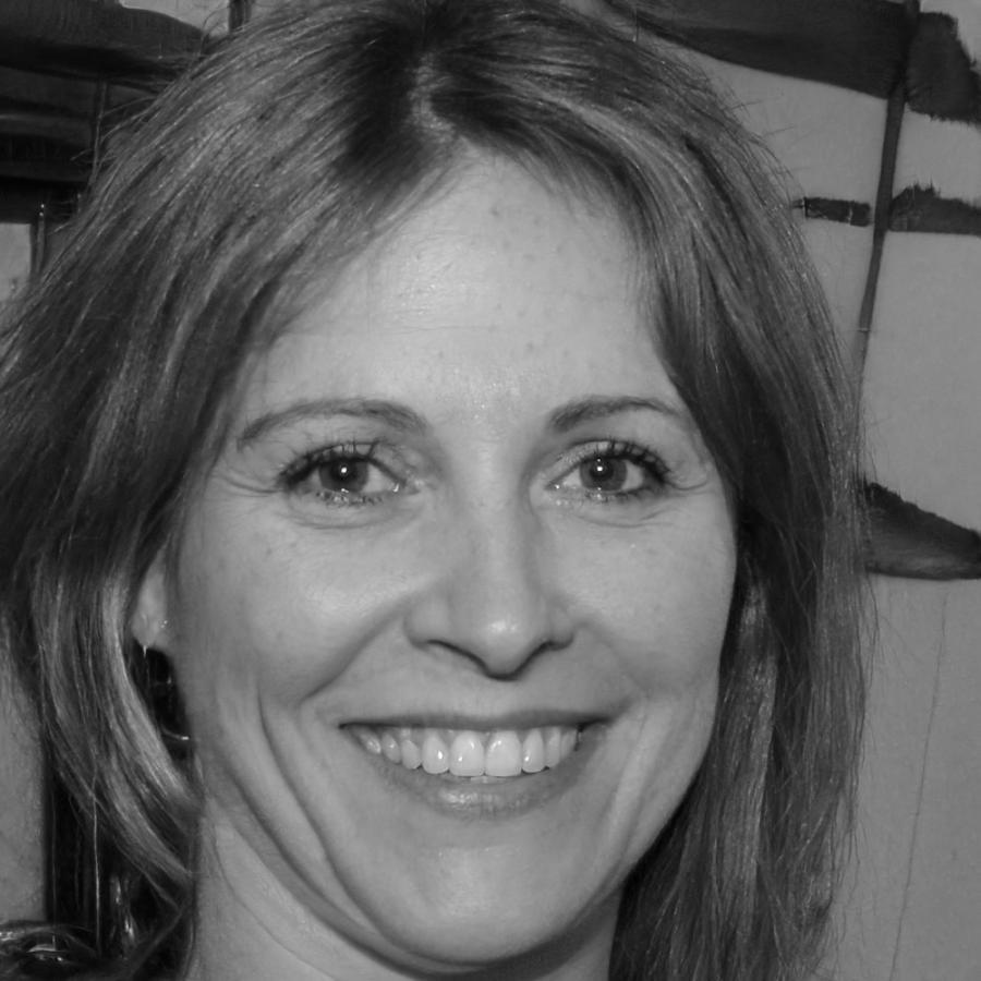Retrato profesional de Esperanza Vidal